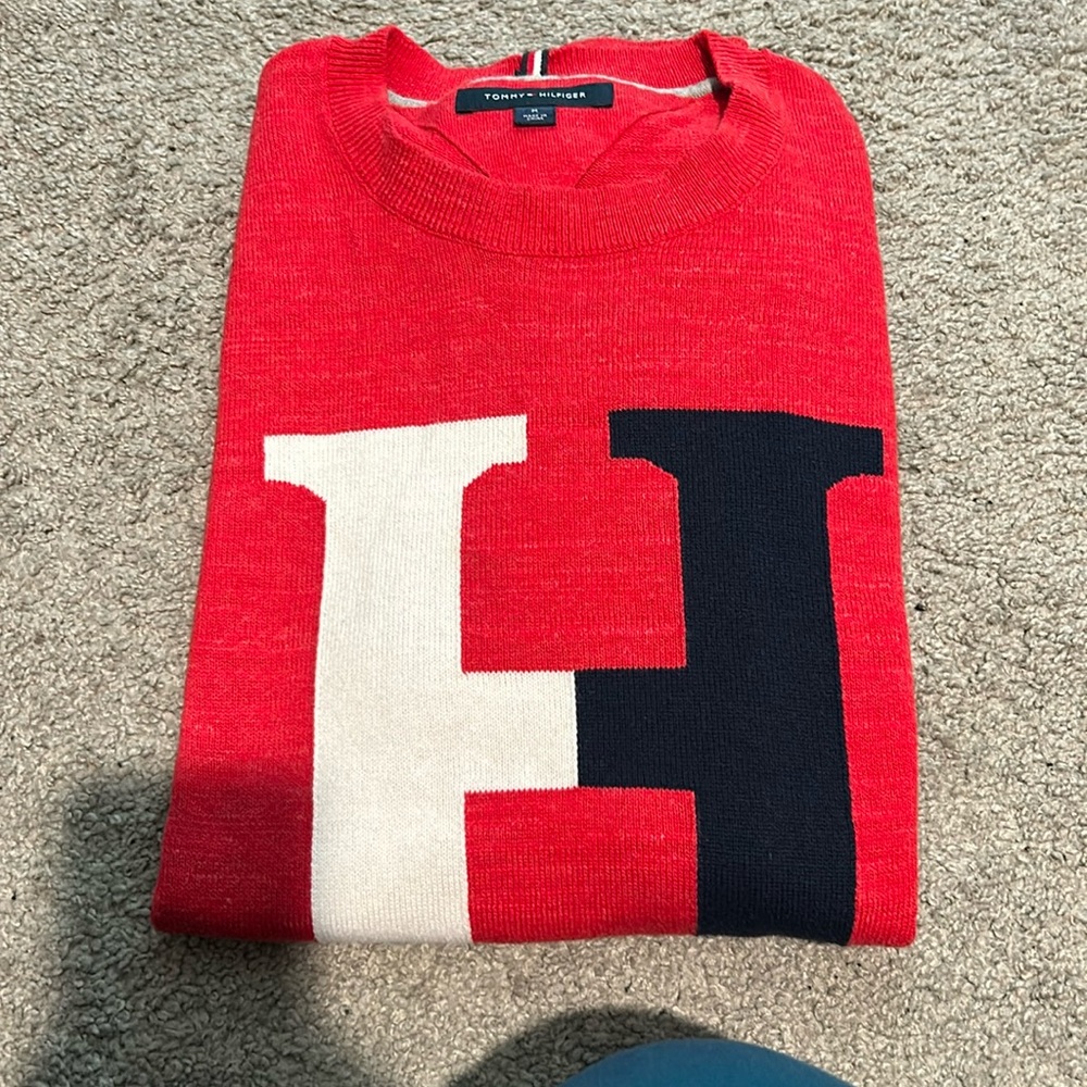 Men’s Tommy Hilfiger sweater, great condition! Size M